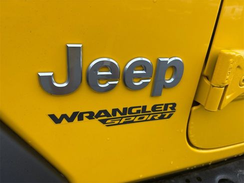 Certified 2020 Jeep Wrangler Sport image 17