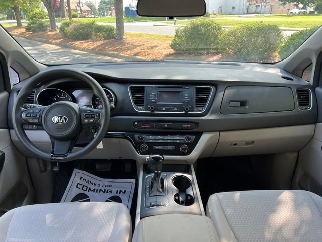 Used 2016 Kia Sedona L FWD image 24