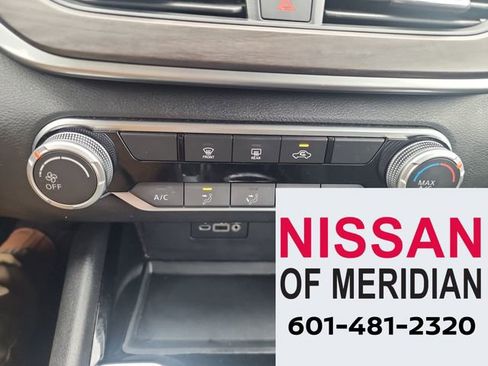 Used 2024 Nissan Altima 2.5 SV image 22