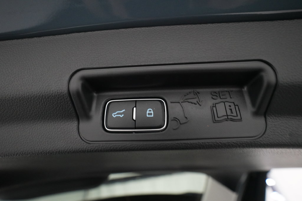 Used 2026 Ford Explorer Active w/ Active Comfort Package AWD/4WD image 15