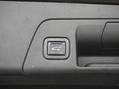 Used 2021 Buick Envision Avenir w/ Technology Package II image 7