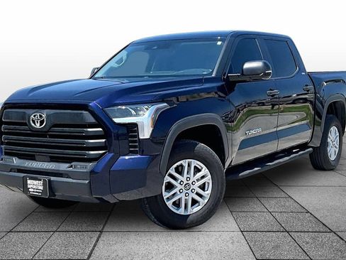 Used 2023 Toyota Tundra SR5 w/ SR5 Convenience Package AWD/4WD image 1