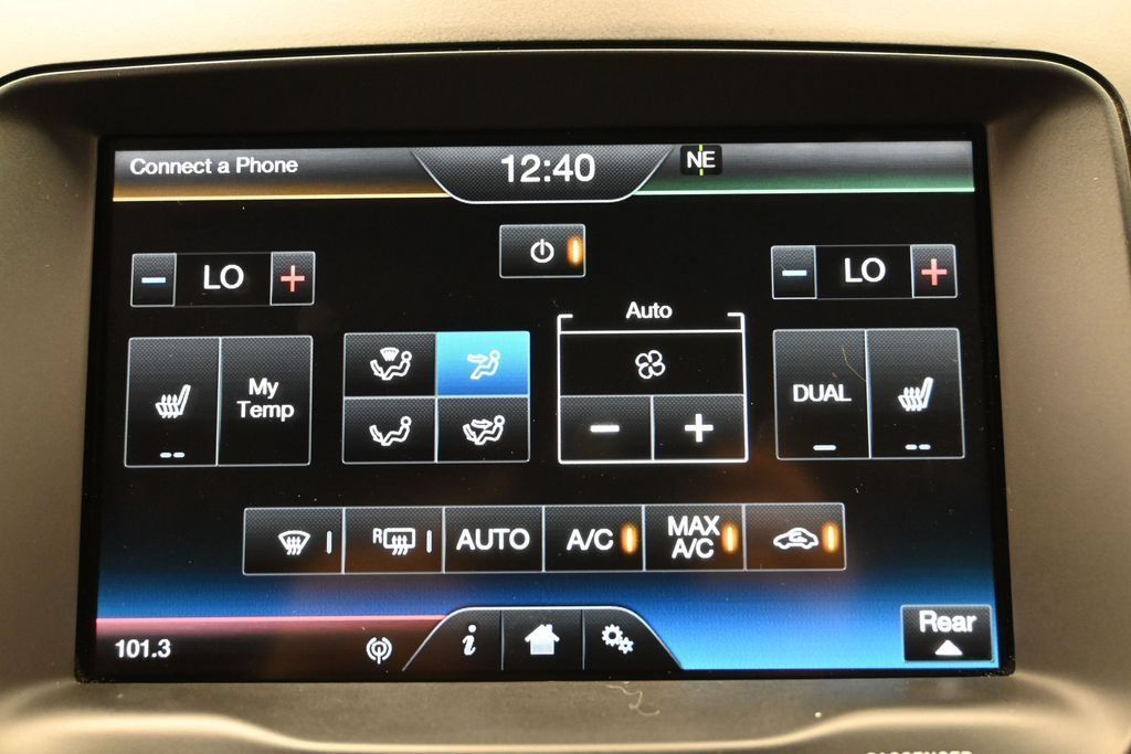 Used 2013 Ford Explorer XLT AWD/4WD image 35