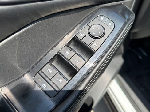 Used 2024 Nissan Rogue SV AWD/4WD image 15