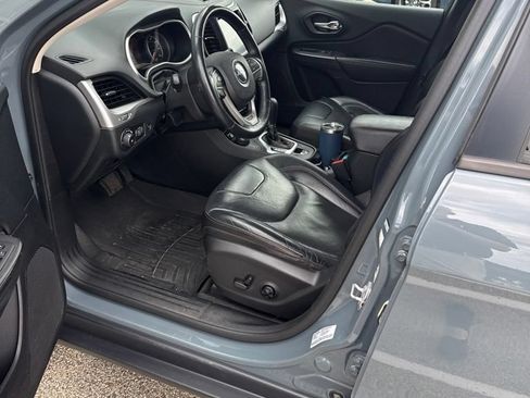 Used 2015 Jeep Cherokee Trailhawk w/ Leather Interior Group AWD/4WD image 3