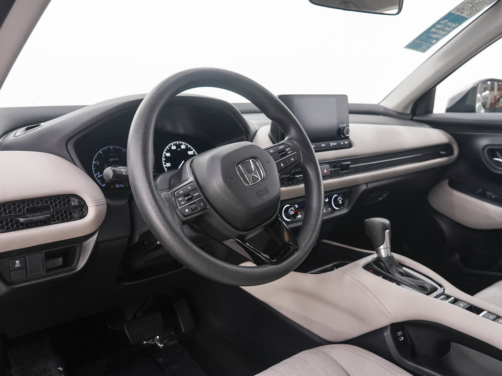 Used 2024 Honda HR-V LX image 23