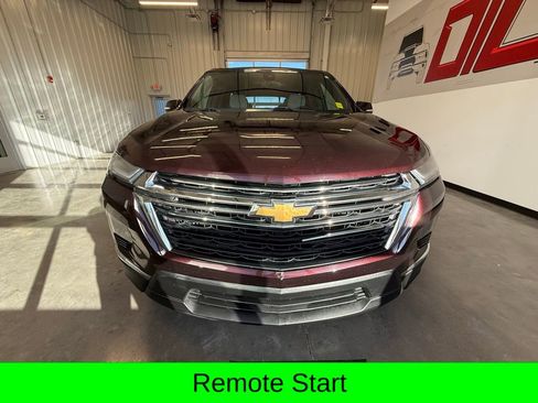 Used 2022 Chevrolet Traverse LT image 8
