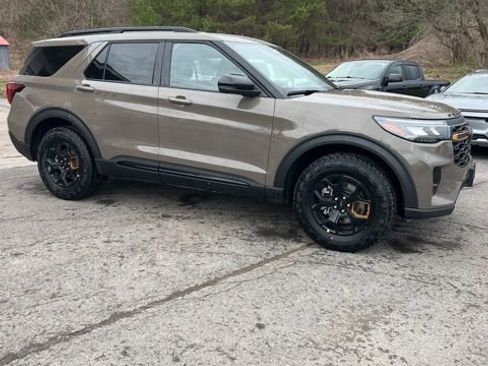 Used 2026 Ford Explorer Tremor AWD/4WD image 16