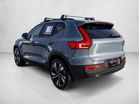 Used 2023 Volvo XC40 B5 Ultimate w/ Protection Package Premier image 7