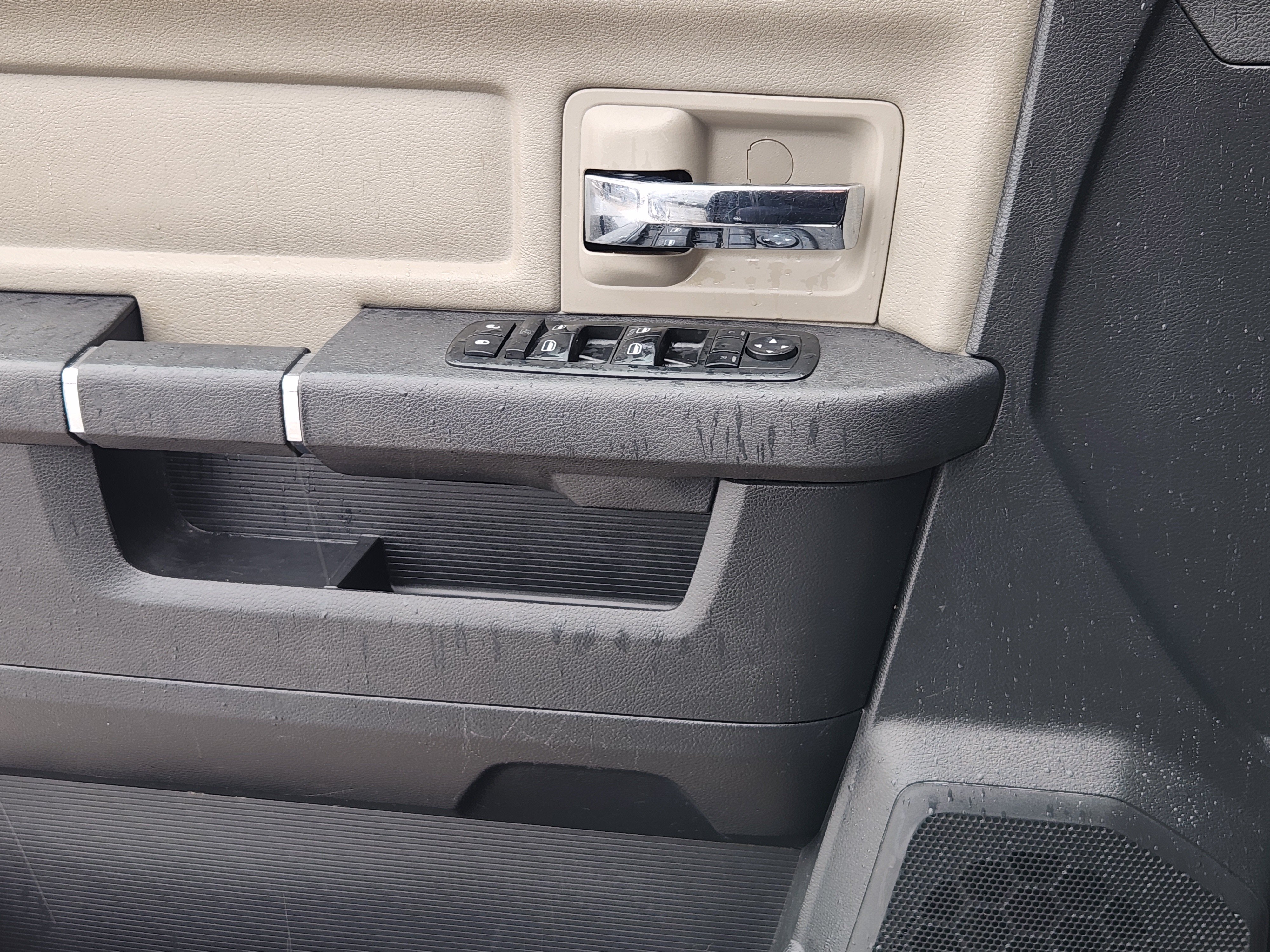 Used 2012 RAM 1500 Outdoorsman RWD image 22