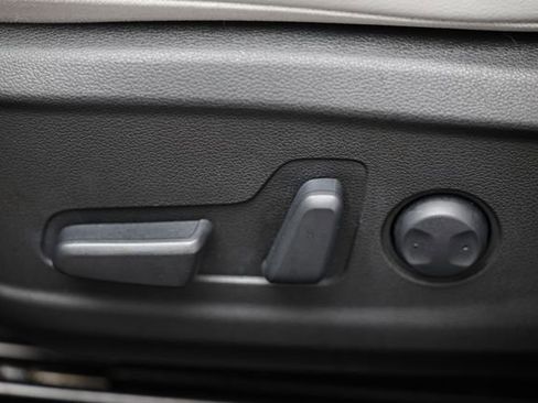 Used 2023 Hyundai Kona Limited image 23