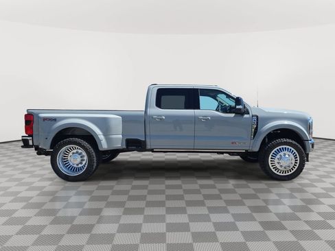 Used 2026 Ford F450 Lariat w/ Lariat Ultimate Package AWD/4WD image 8
