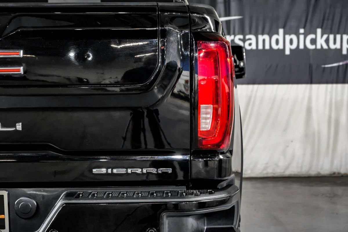 Used 2022 GMC Sierra 2500 Denali w/ Denali Black Diamond Edition AWD/4WD image 43