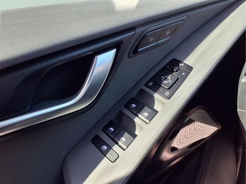 New 2026 Kia Niro SX image 14