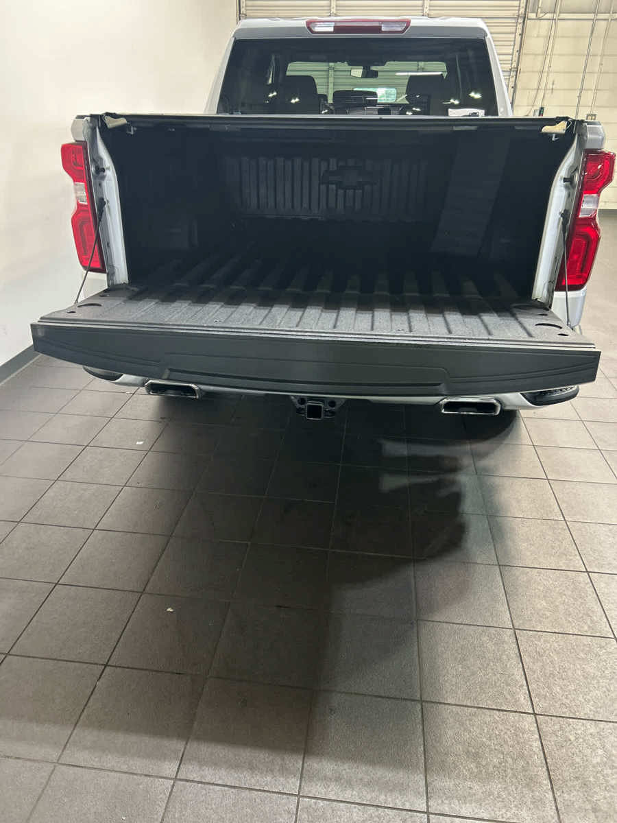 Used 2022 Chevrolet Silverado 1500 RST w/ Safety Package AWD/4WD image 10