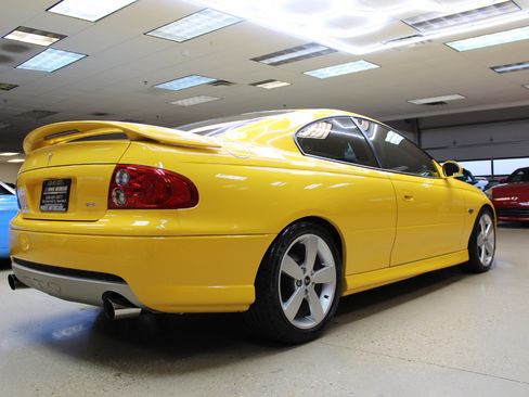 Used 2005 Pontiac GTO image 25