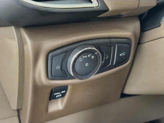 Used 2016 Lincoln MKX Reserve w/ Luxury Package FWD image 10