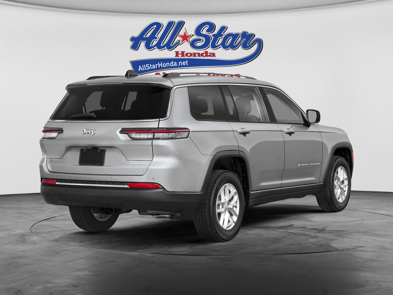 Used 2023 Jeep Grand Cherokee L Laredo AWD/4WD image 2