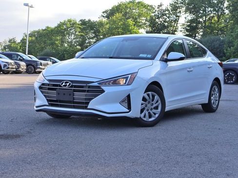 Used 2020 Hyundai Elantra SE FWD image 1