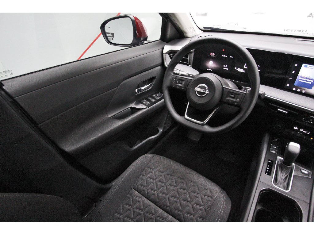 Certified 2026 Nissan Kicks SV FWD image 8
