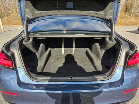 Certified 2023 BMW 540i xDrive w/ Premium Package image 23