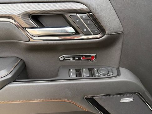 Certified 2023 GMC Sierra 1500 AT4 w/ AT4 Premium Package AWD/4WD image 4