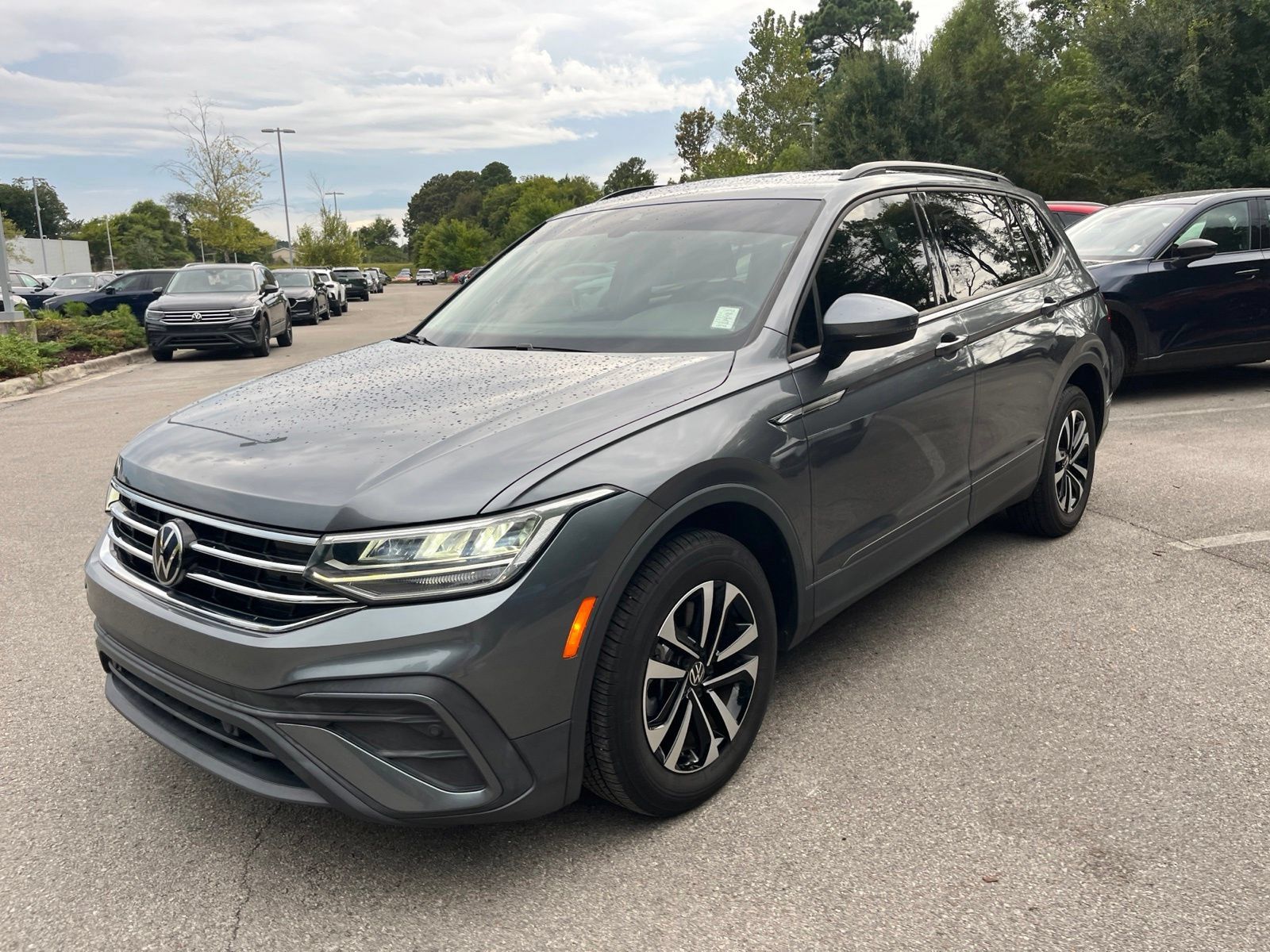 Used 2024 Volkswagen Tiguan S FWD image 8
