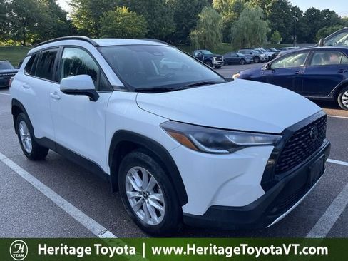 Certified 2023 Toyota Corolla Cross LE AWD/4WD image 1