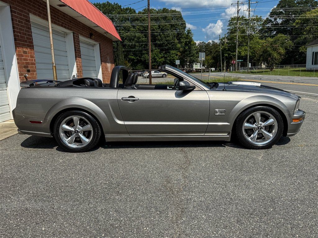 Used 2008 Ford Mustang GT RWD image 39