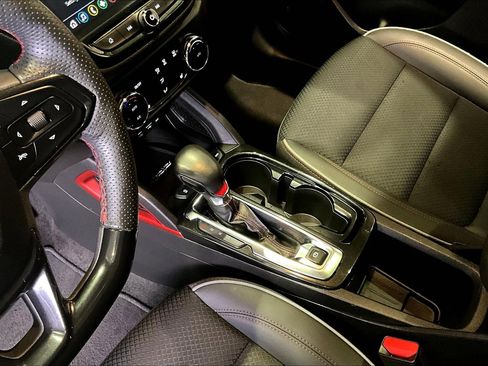 Used 2023 Chevrolet TrailBlazer RS w/ Sun and Liftgate Package image 17