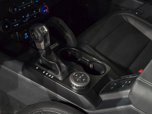 New 2025 Ford Bronco Badlands image 20