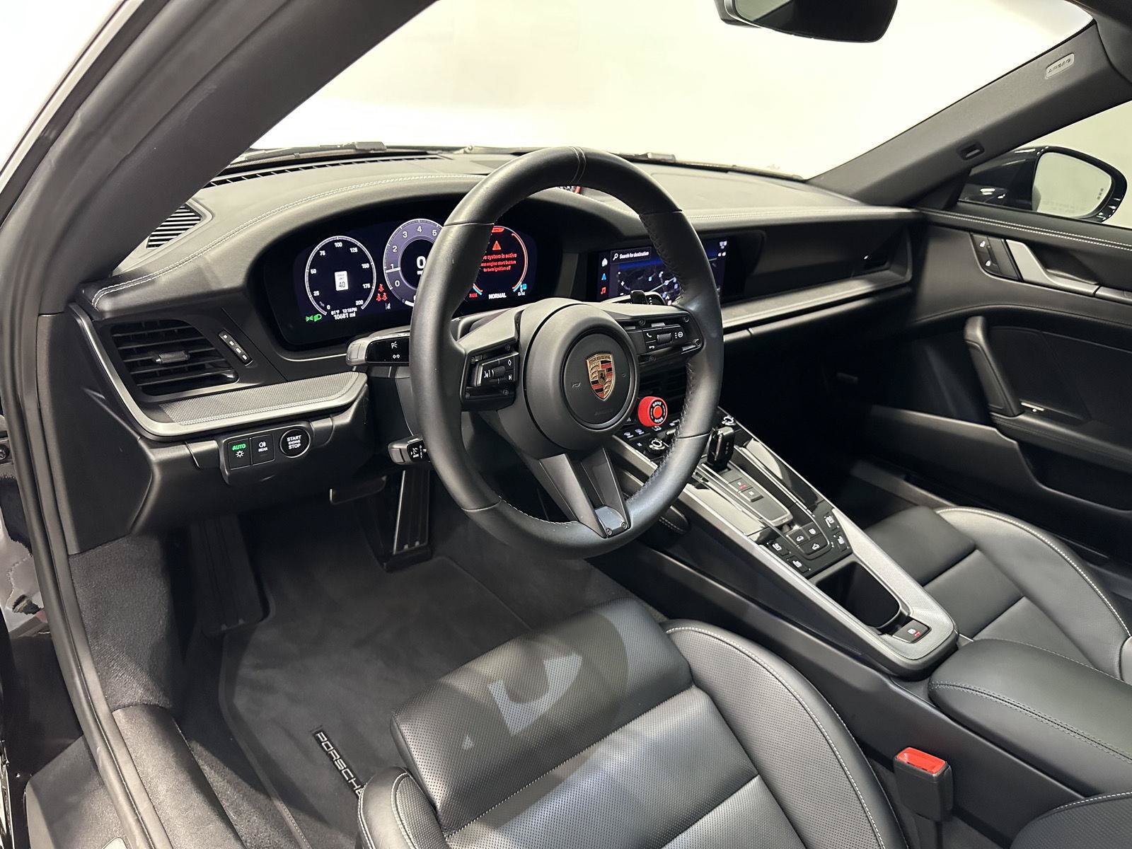 Certified 2025 Porsche 911 Carrera w/ Premium Package RWD image 4