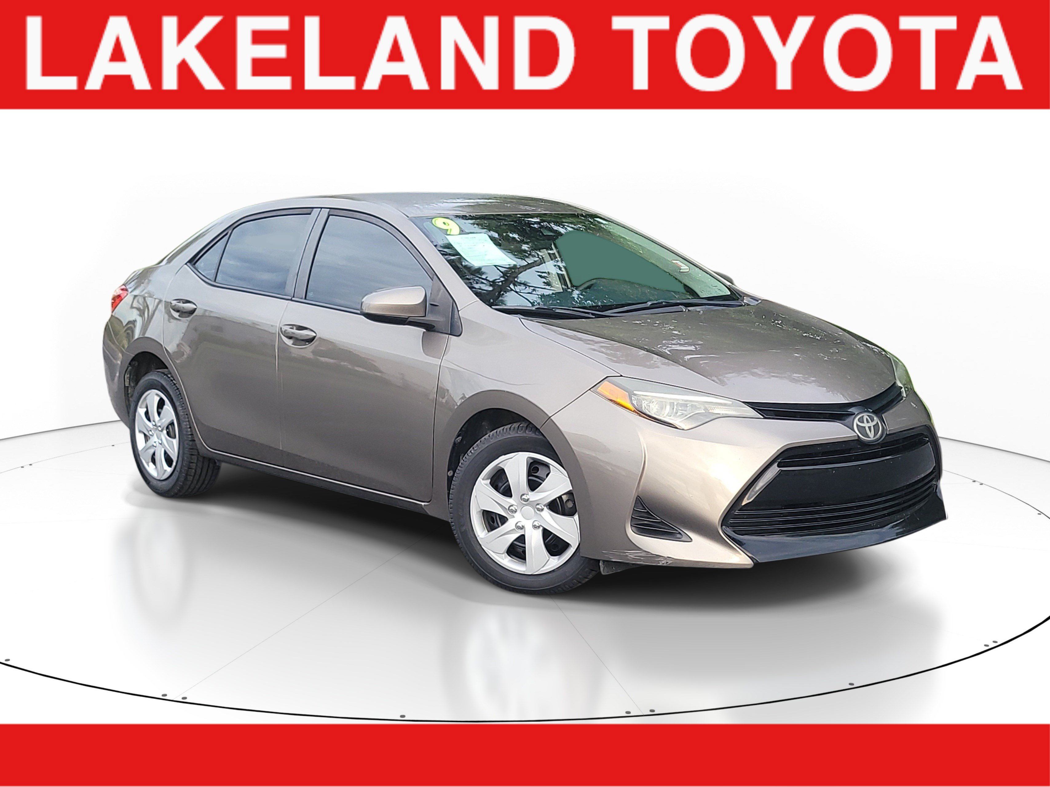 Used 2019 Toyota Corolla LE FWD image 1