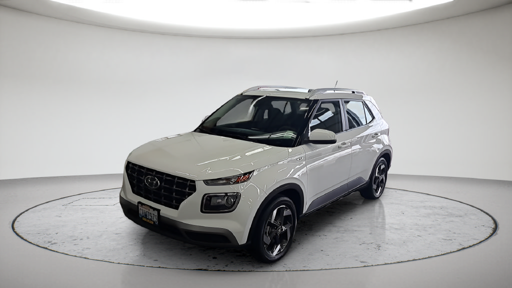 Used 2026 Hyundai Venue SEL FWD image 1