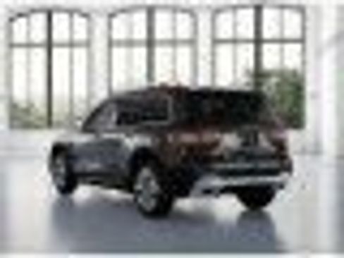 New 2025 Mercedes-Benz GLB 250 image 28