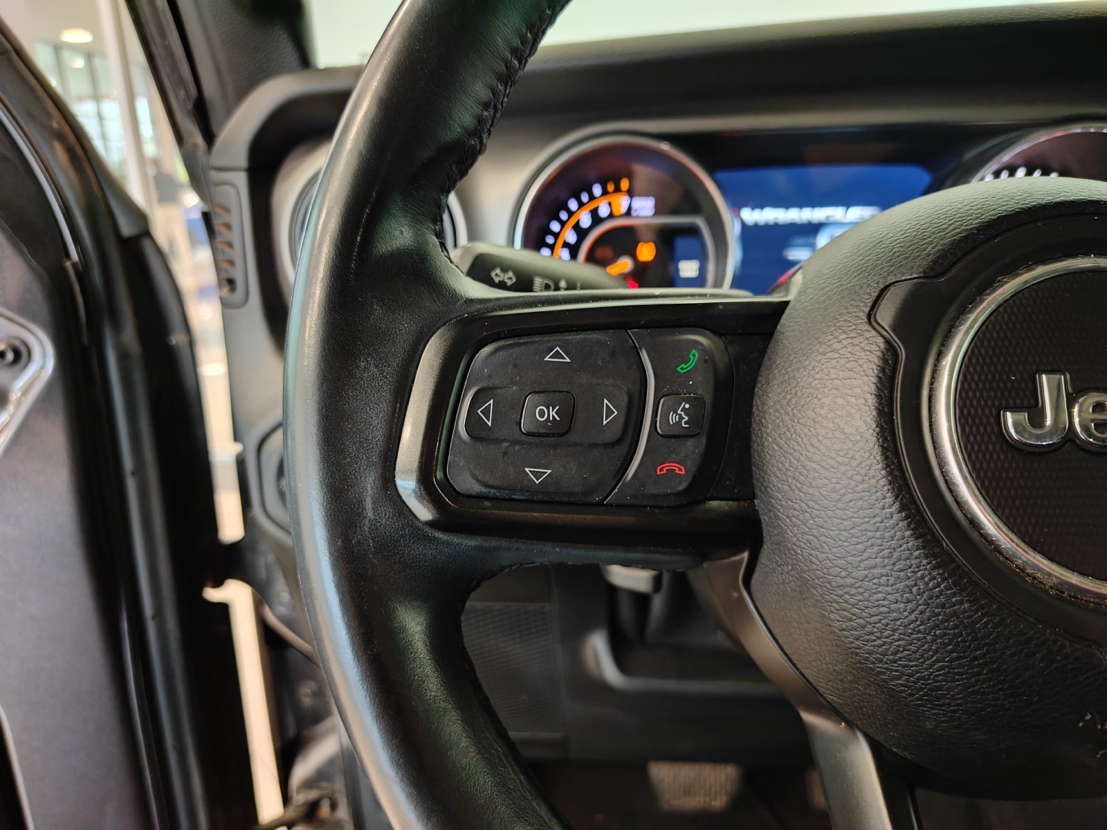 Used 2018 Jeep Wrangler Unlimited Sport S AWD/4WD image 11