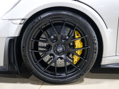 Used 2018 Porsche 911 GT2 RS w/ Weissach Package image 21