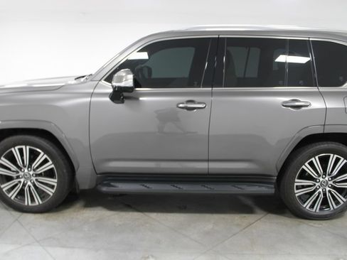 Used 2024 Lexus LX 600 4WD w/ Luxury Package image 6