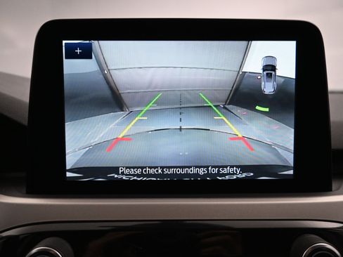 Used 2021 Ford Escape SE image 15