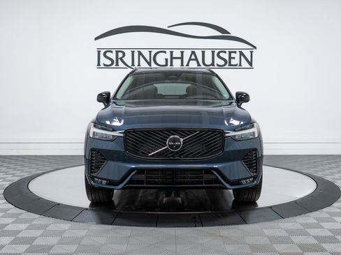 New 2026 Volvo XC60 B5 Ultra w/ Climate Package image 2