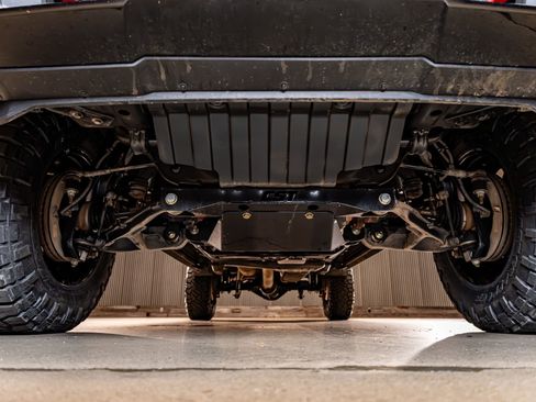 Used 2024 GMC Sierra 2500 AT4 w/ AT4 Preferred Package image 12