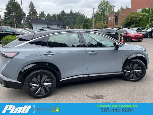 Used 2023 Nissan Ariya FWD image 15