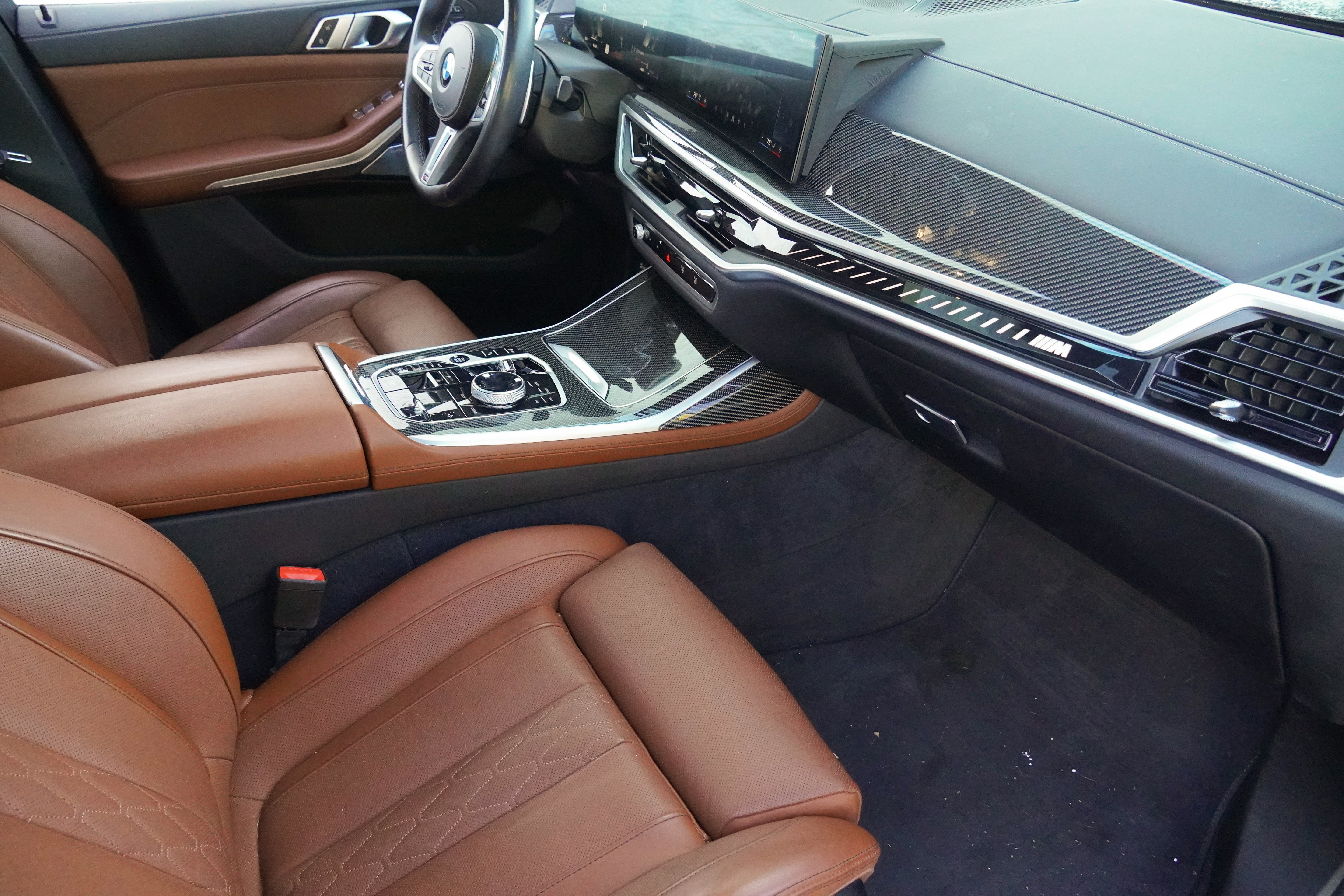 Certified 2024 BMW X7 M60i w/ Executive Package AWD/4WD image 7