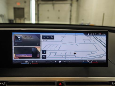 New 2026 BMW iX xDrive45 w/ Premium Package image 15