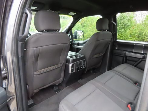 Used 2018 Ford F150 XLT w/ Equipment Group 302A Luxury image 28