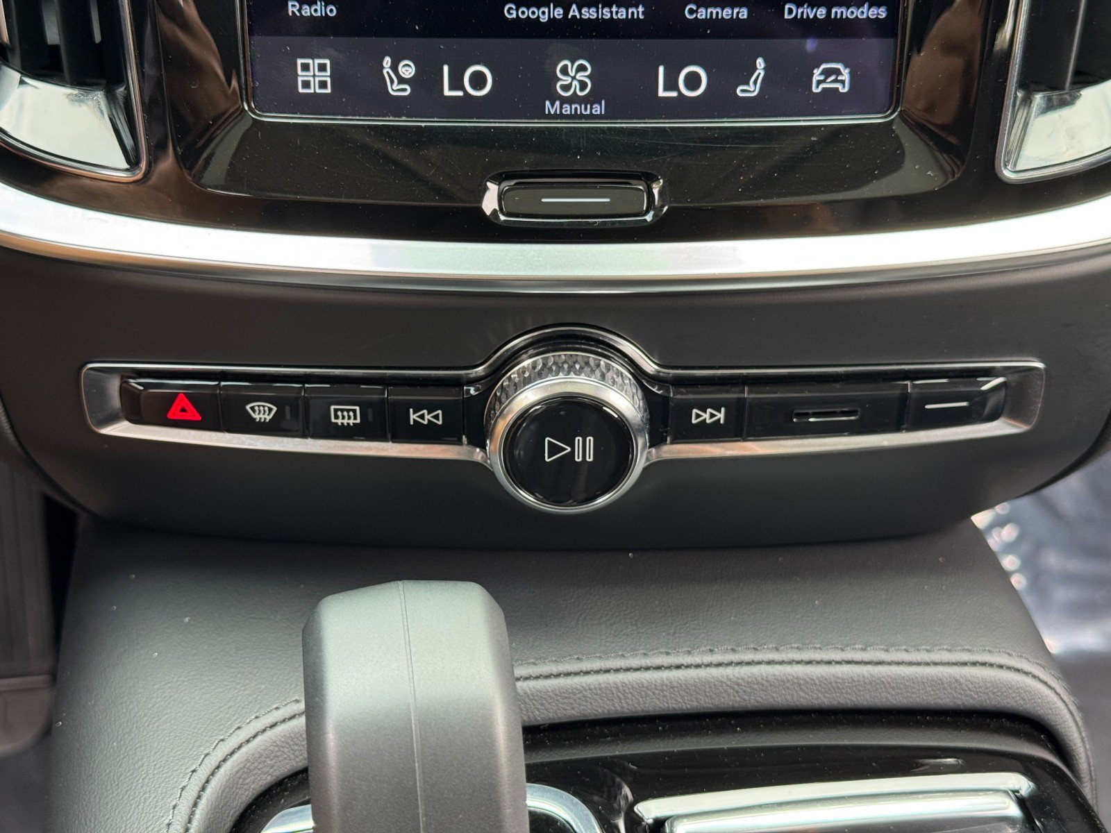 Used 2024 Volvo S60 T8 Plus w/ Climate Package AWD/4WD image 29