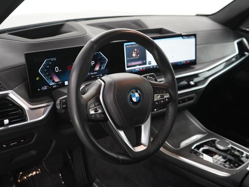 Used 2025 BMW X5 xDrive50e AWD/4WD image 21