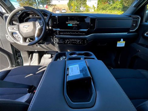 New 2026 Chevrolet Silverado 1500 LT image 12