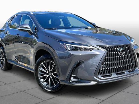 Used 2025 Lexus NX 250 FWD w/ Premium Package image 3