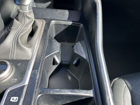 Used 2023 Kia Sorento X-Line EX image 32